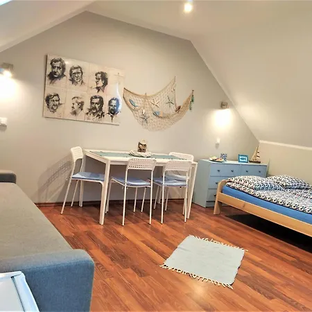 Madzia - 2-4 Osobowe Z Lazienkami Quarto em Acomodações Particulares Władysławowo