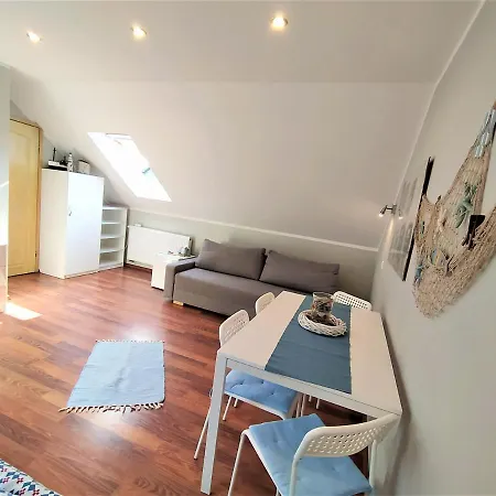 Madzia - 2-4 Osobowe Z Lazienkami Quarto em Acomodações Particulares Władysławowo